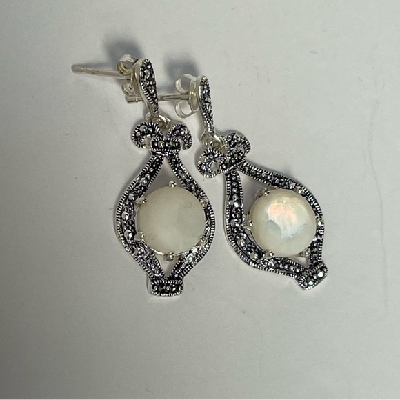 Silver Tone Filagree Victorian Style Earrings with Pearlized Center Stone - Picture 6 of 7